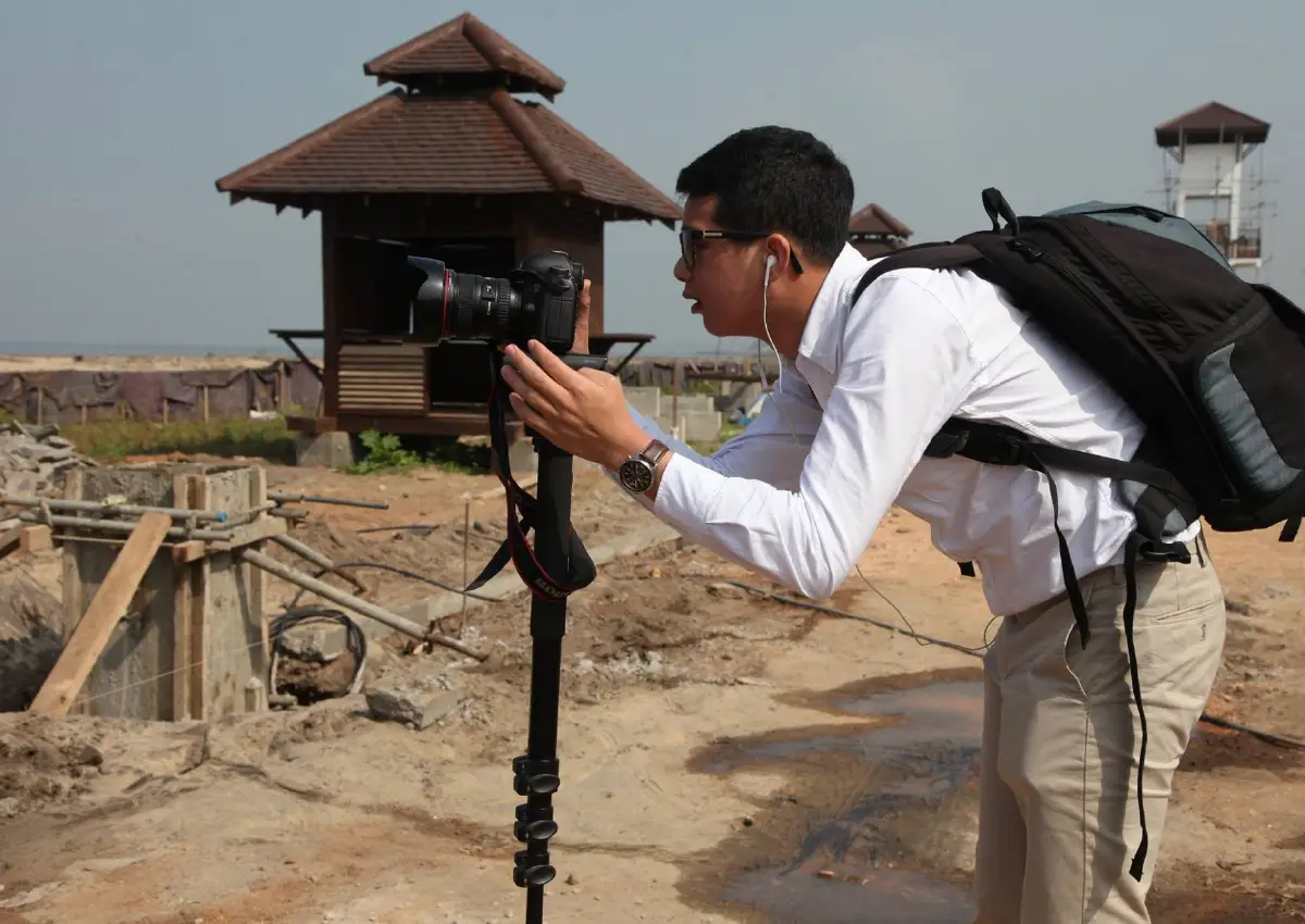 Best Uthakhamkong engaged with the Dhammachai International Research Institute (DIRI) in Sri Lanka.